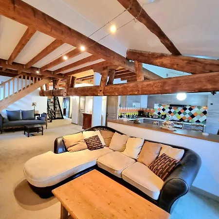 Le Clos Des Jardiniers 1 Apartment